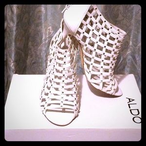 Aldos Net style heels